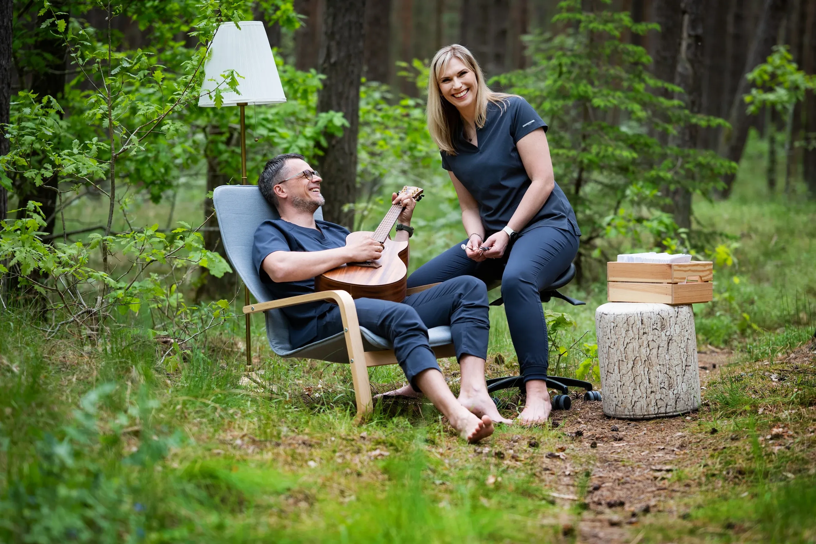 Miško Clinic founders Lauras and Rasa Smilgevičius in the forest